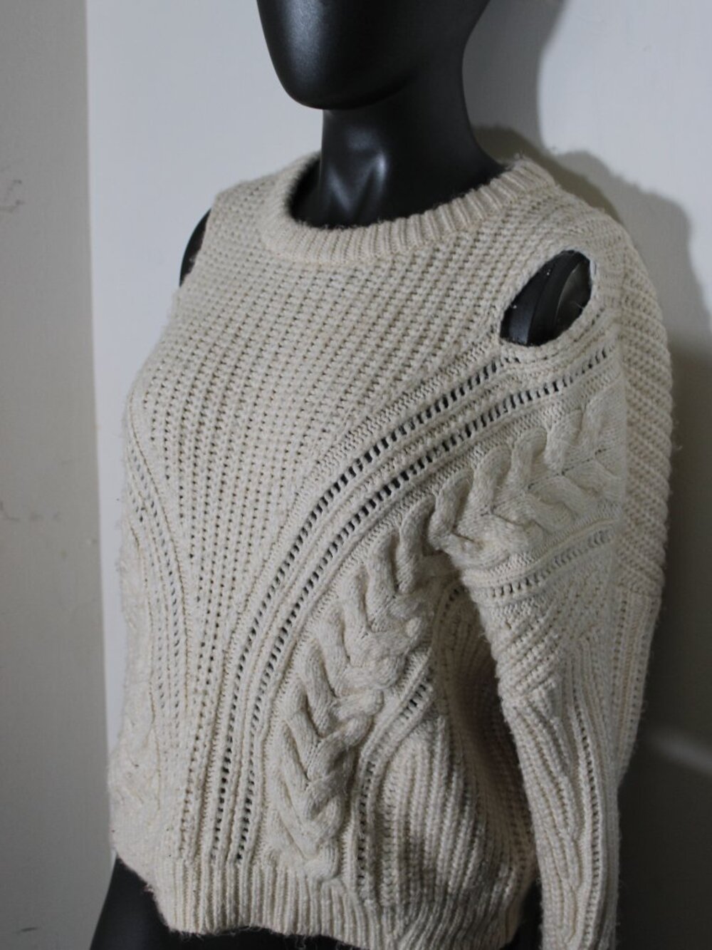 Express Cream Cable Knit Cold Shoulder Cutout Crop Sweater